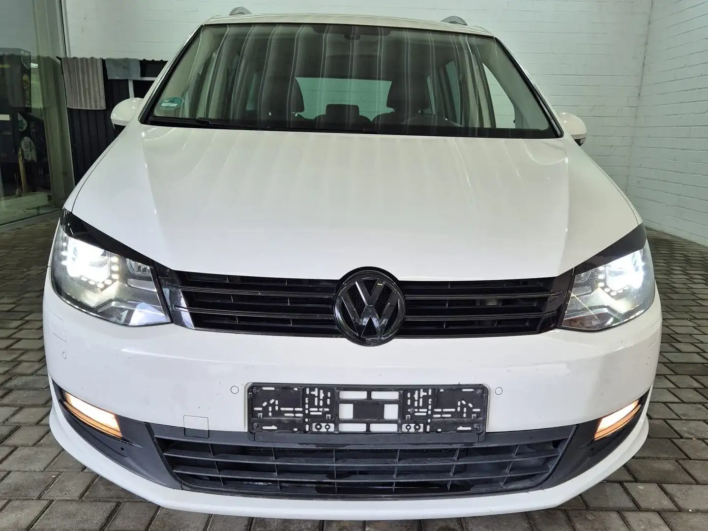 Volkswagen Sharan Highline *Panorama* Blanco - 2