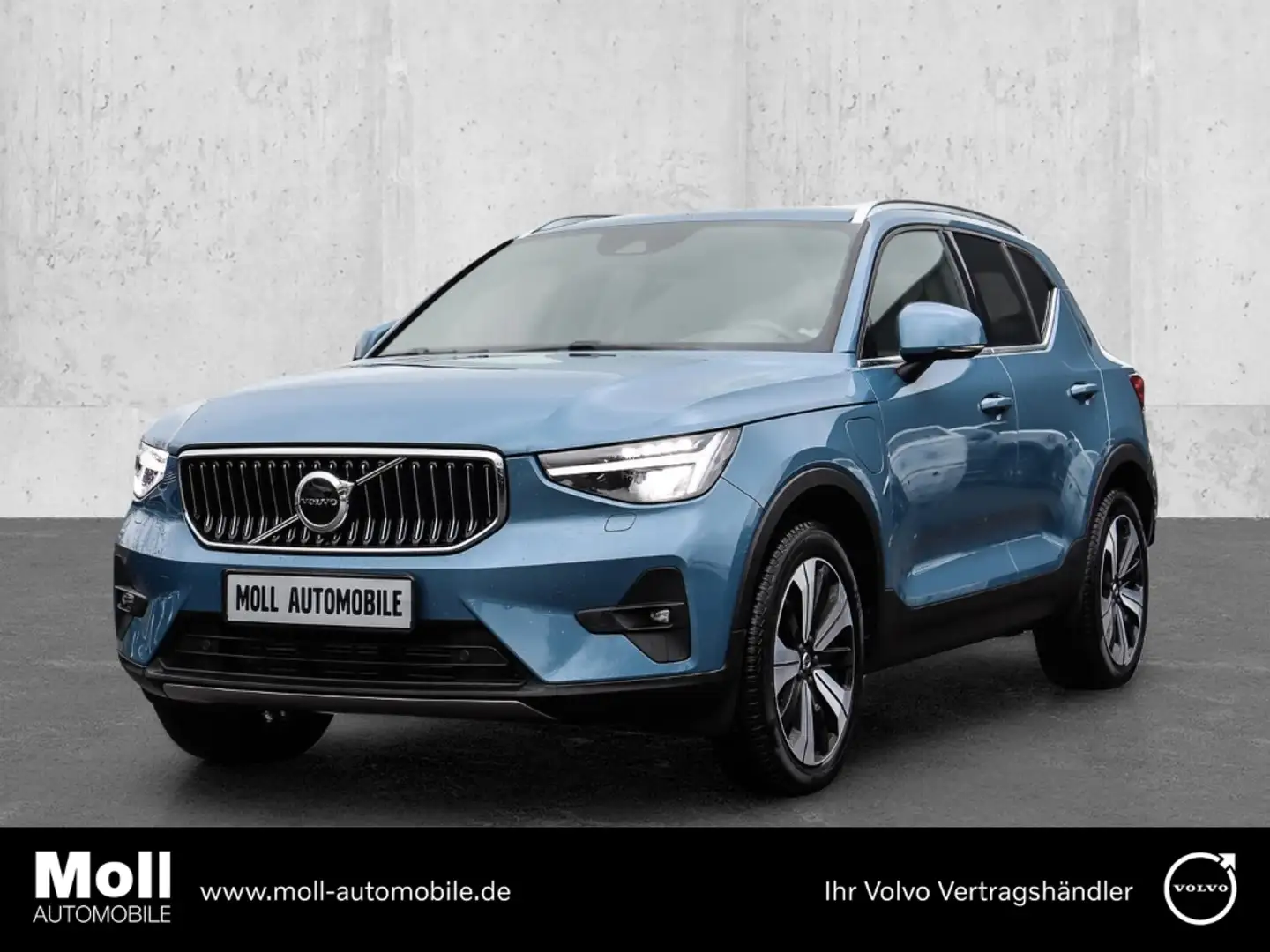 Volvo XC40 Core Recharge Plug-In Hybrid 2WD T4 Twin Engine EU Blau - 1