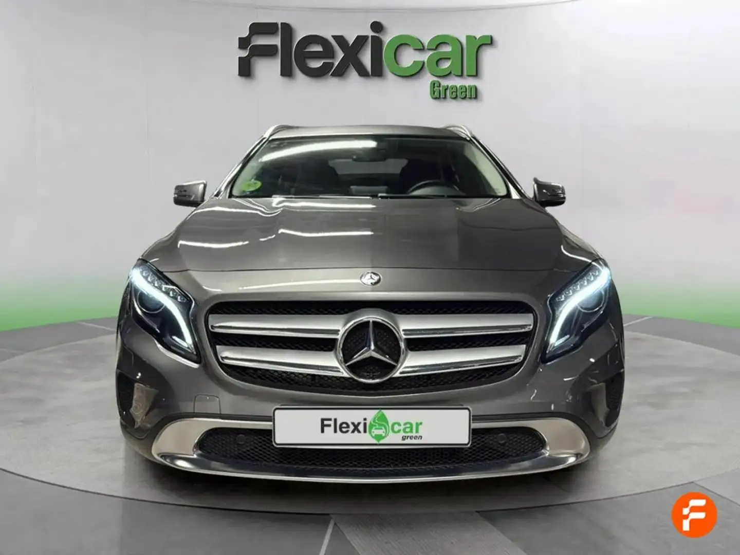 Mercedes-Benz GLA 200 d Urban Gris - 2