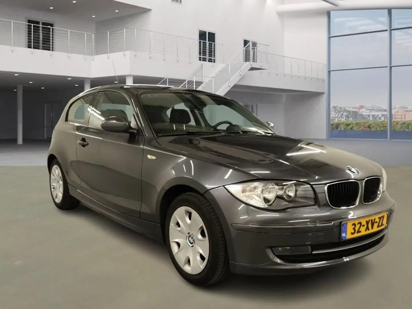 BMW 116 1-serie 116i Business Line|origineel nl|lage km me Grijs - 2