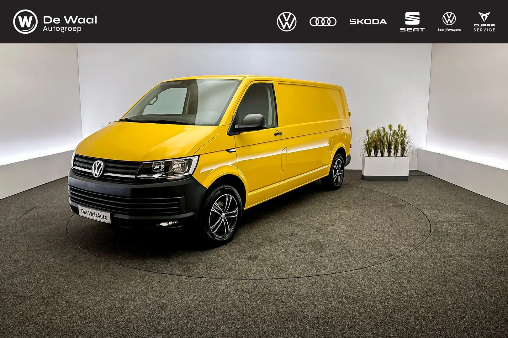 Volkswagen T6 Transporter 2.0 TDI 150pk DSG L2H1 Comfortline | Cruise Contro Amarillo - 1