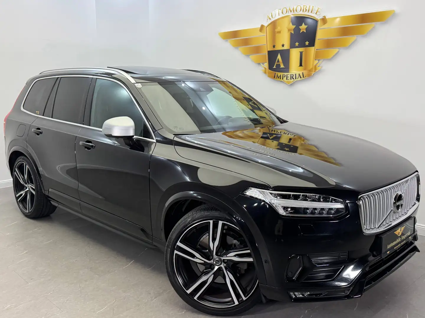 Volvo XC90 Allrad Diesel R-Design // 7 SITZER // PANO // Schwarz - 1