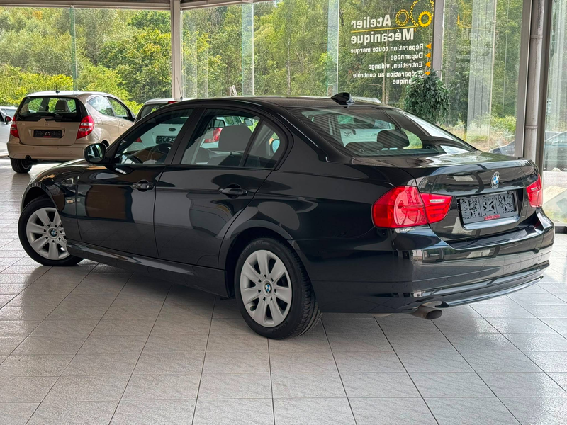 BMW 318 🟩2.0 ESSENCE 136CV - AUTOMATIQUE - GPS - AIRCO — photo 4