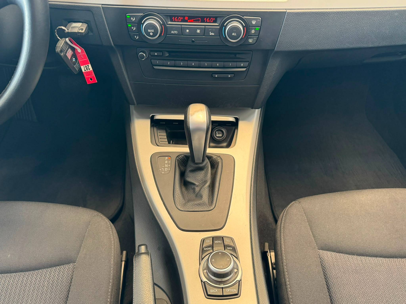 BMW 318 🟩2.0 ESSENCE 136CV - AUTOMATIQUE - GPS - AIRCO — photo 12