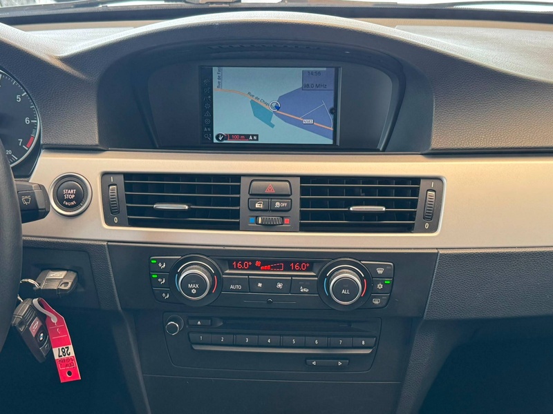 BMW 318 🟩2.0 ESSENCE 136CV - AUTOMATIQUE - GPS - AIRCO — photo 13