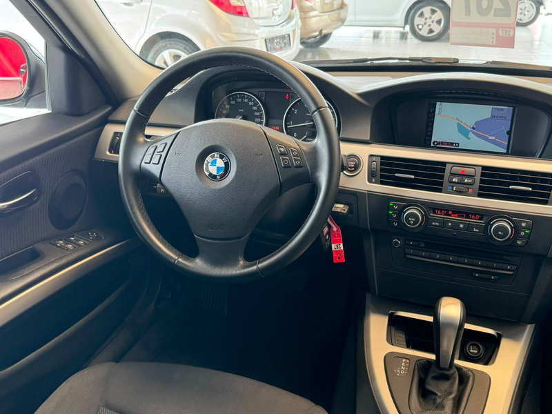 BMW 318 🟩2.0 ESSENCE 136CV - AUTOMATIQUE - GPS - AIRCO — photo 14