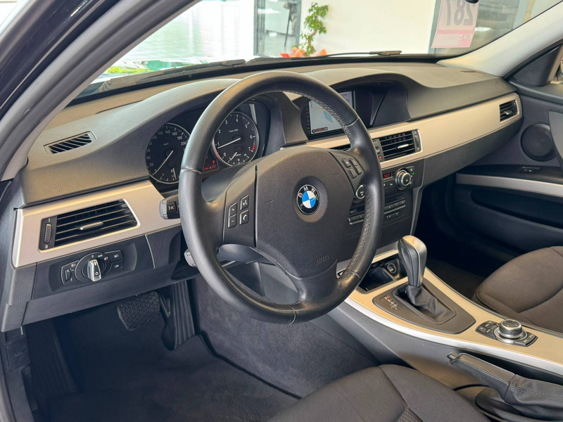 BMW 318 🟩2.0 ESSENCE 136CV - AUTOMATIQUE - GPS - AIRCO — photo 6