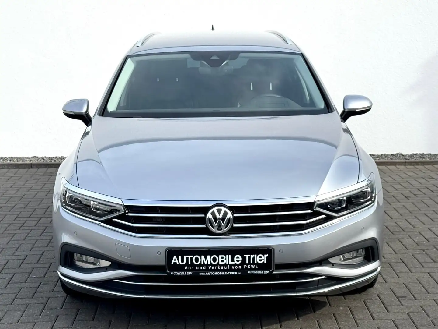 Volkswagen Passat Variant 2.0 TSI DSG /LED/ACC/360°CAM/HUD Ezüst - 2