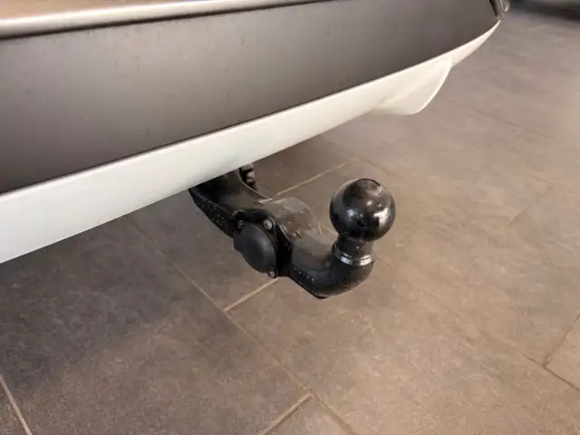 Audi Q5 view 15