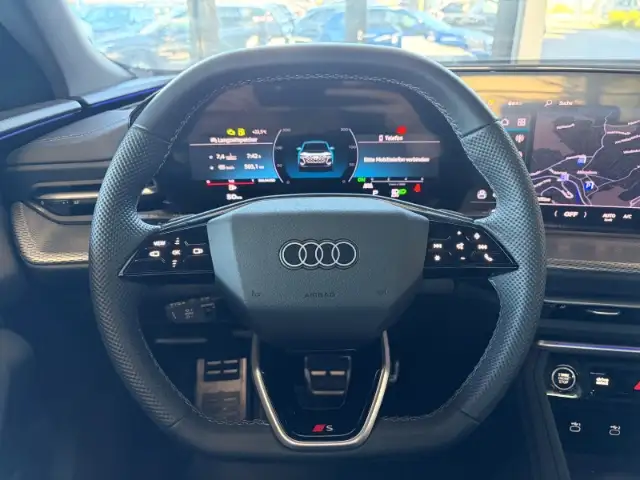 Audi Q5 view 21