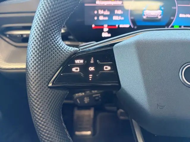 Audi Q5 view 22
