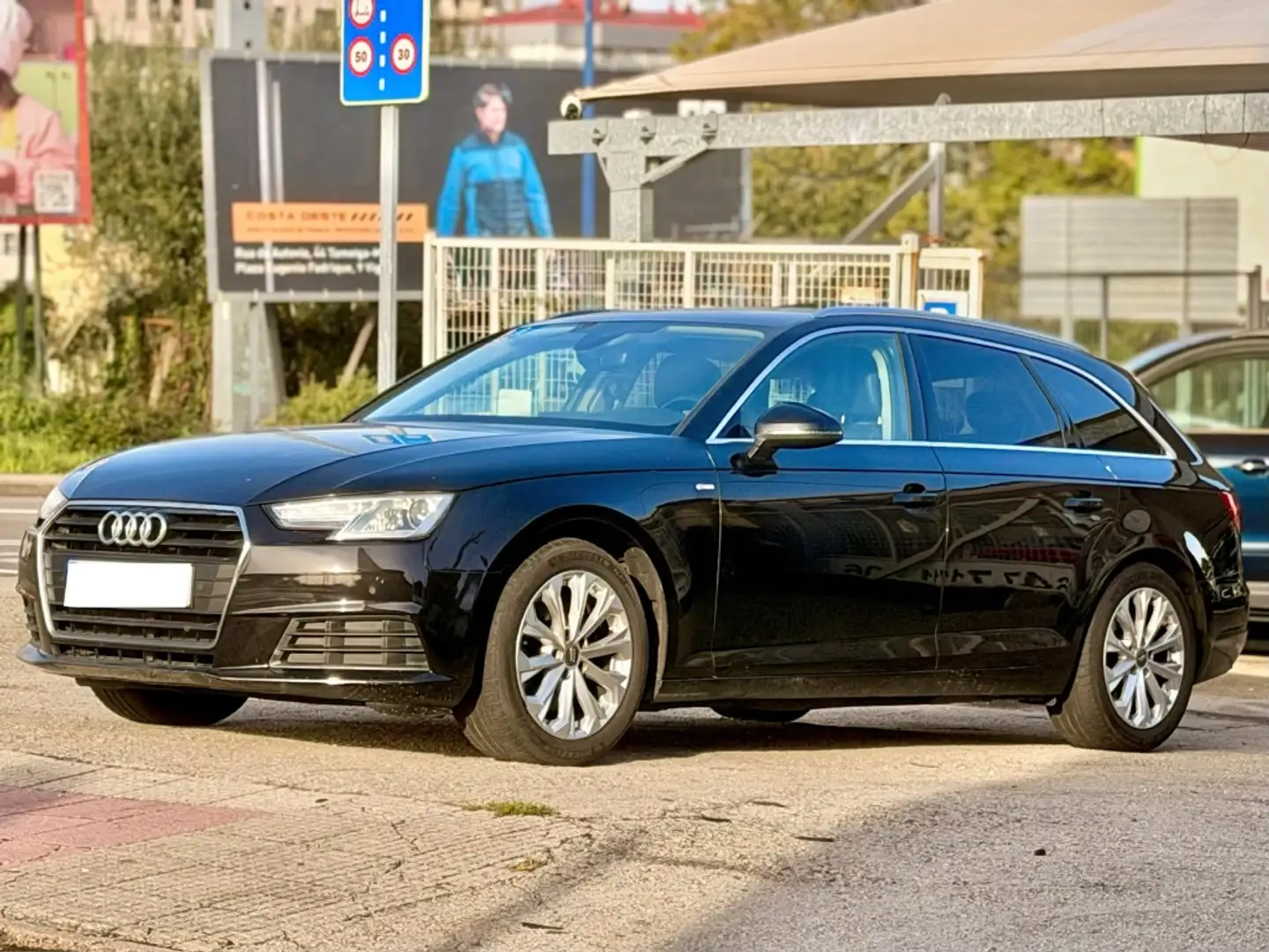 Audi A4 2.0TDI Design edition S tronic 110kW - 2