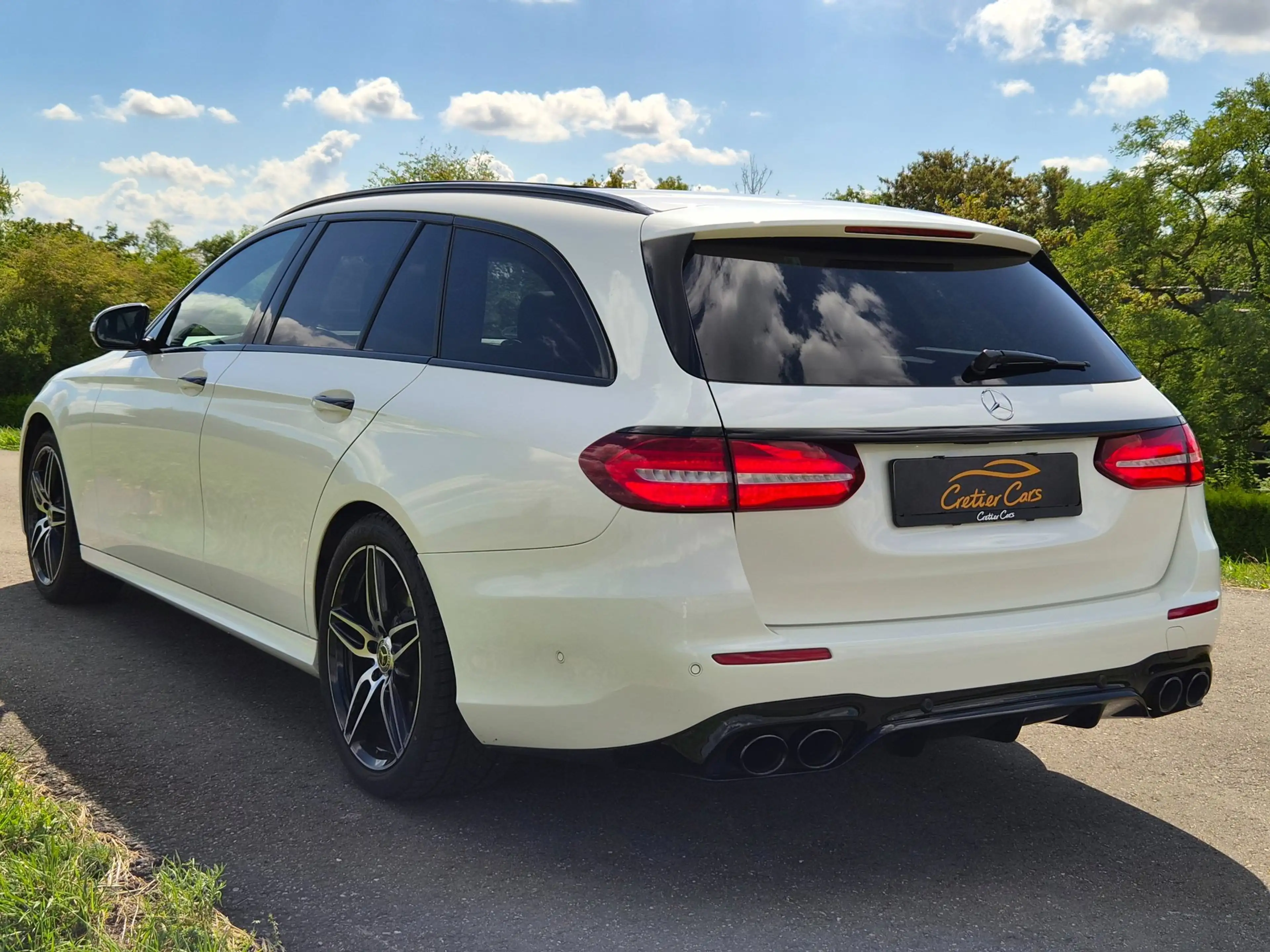 Mercedes-Benz E 400 Estate 4MATIC AMG | Full Option — photo 21