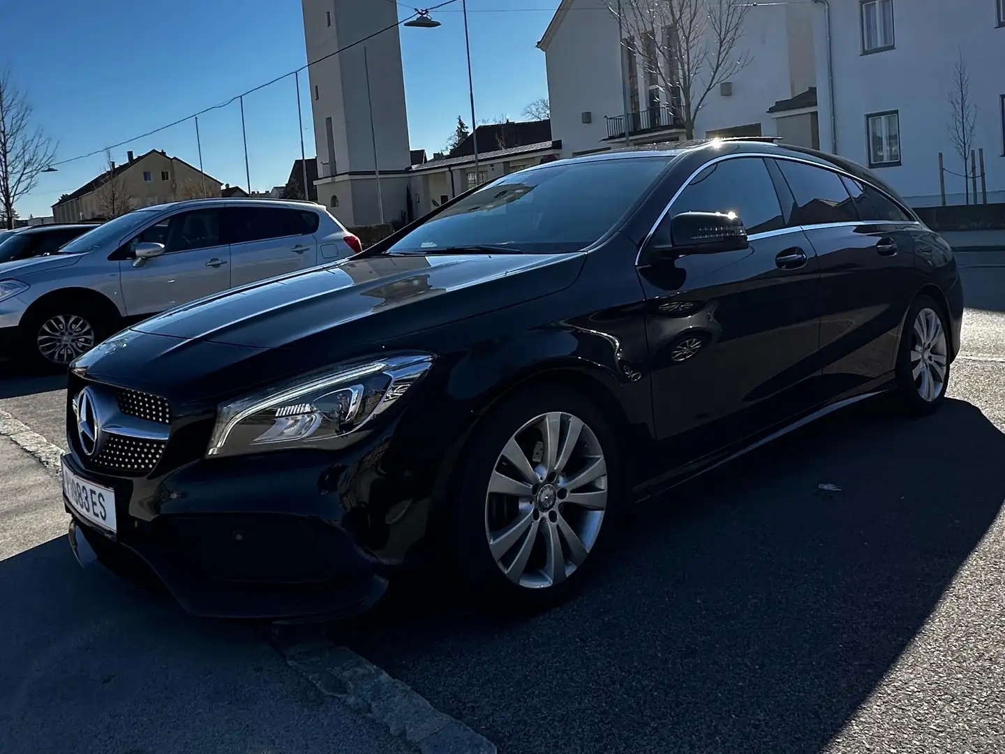 Mercedes-Benz CLA 200 CLA 200 d Sonderausstattung 🤩 Schwarz - 1