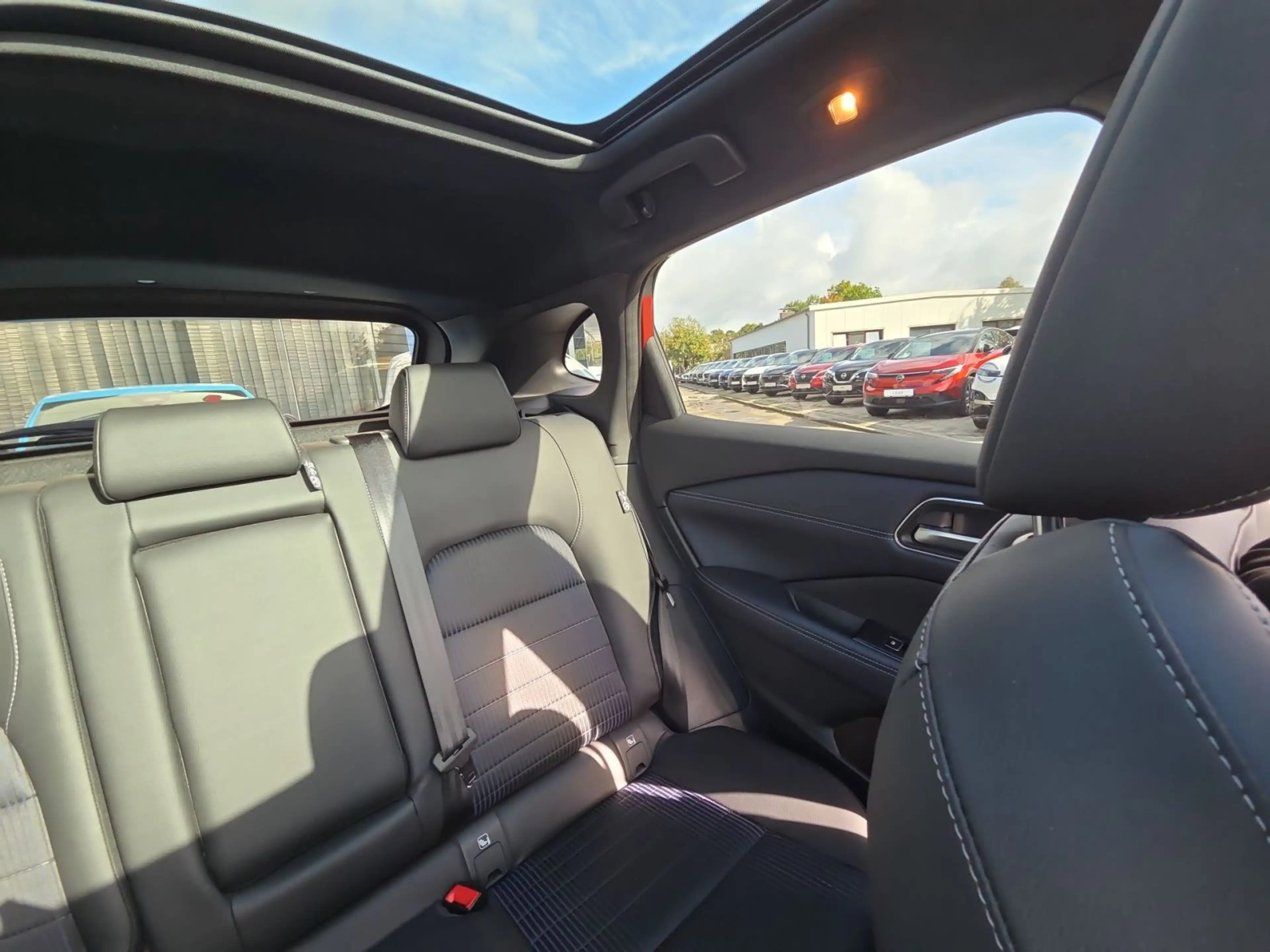 Nissan Qashqai Autom.|Kamera|Navi|Totwinkel|SHZ|HUD — photo 14