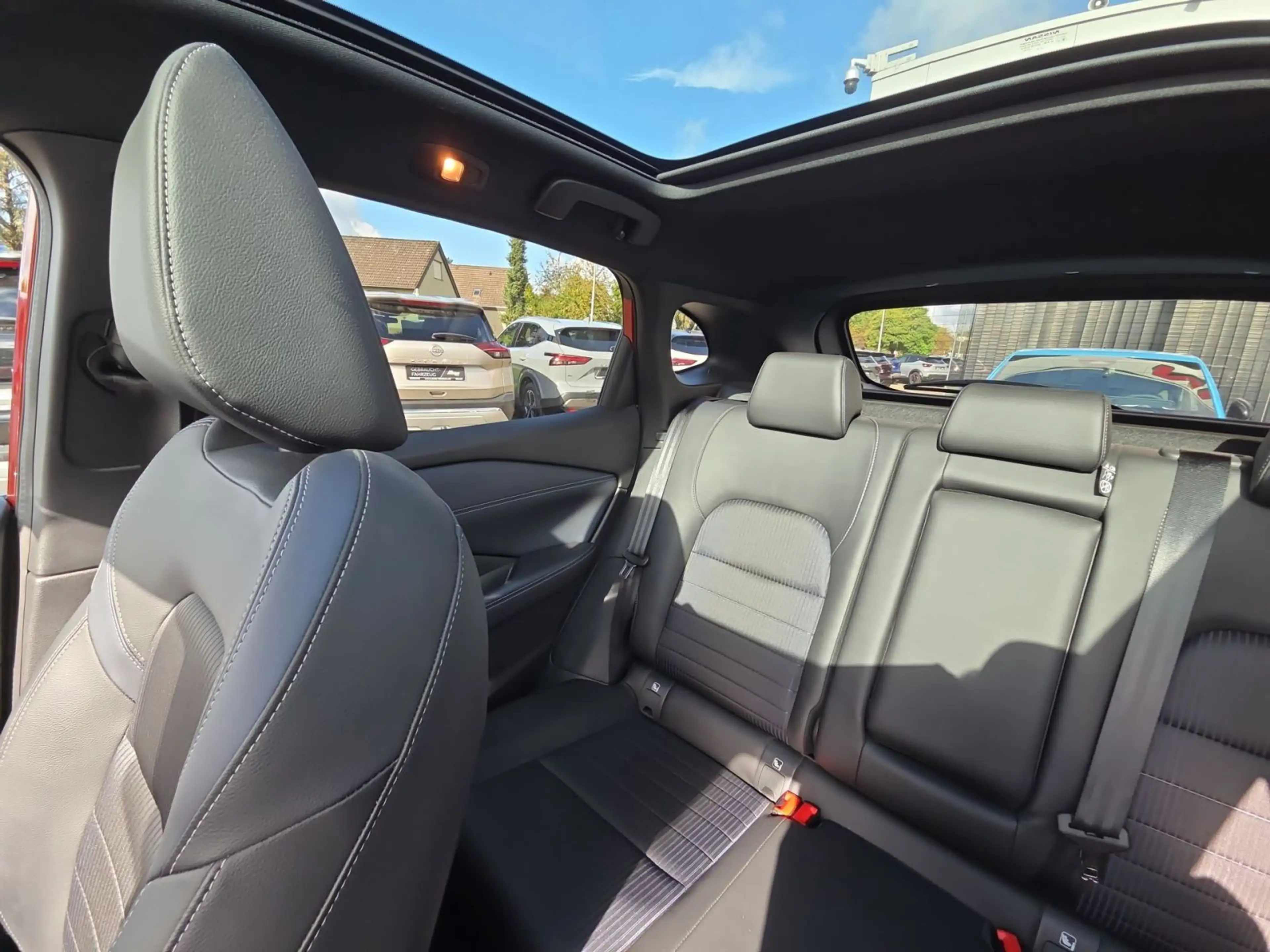 Nissan Qashqai Autom.|Kamera|Navi|Totwinkel|SHZ|HUD — photo 12