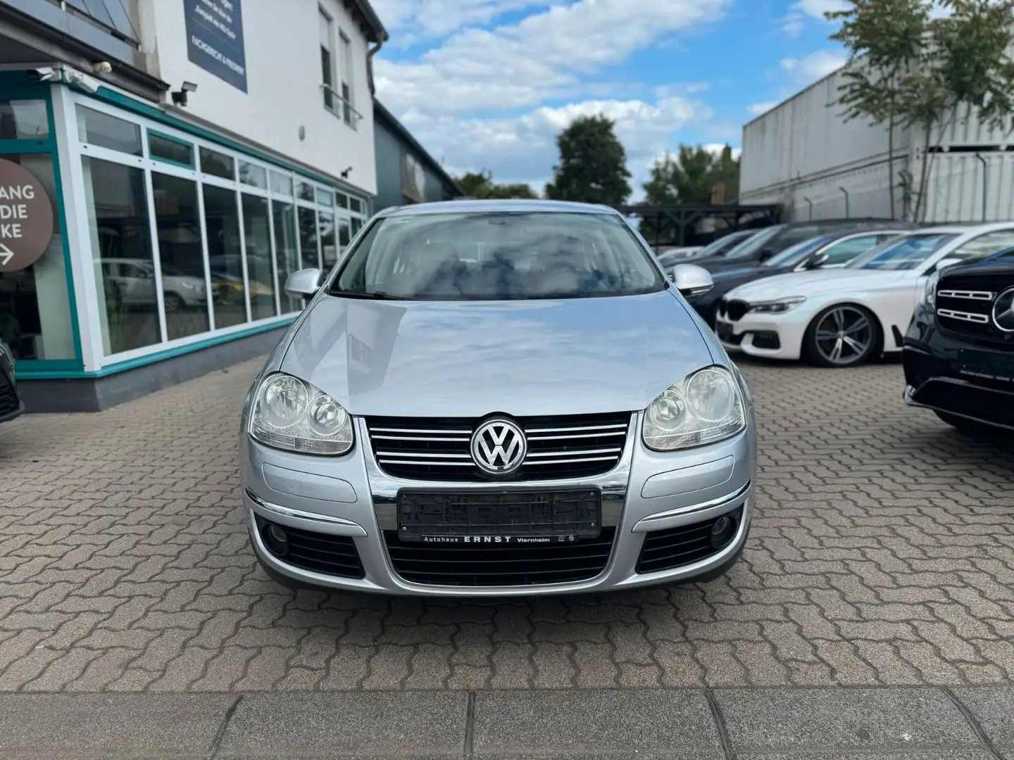Volkswagen Jetta V Comfortline 2.0*AUTOMATIK*TEMPOMAT*PDC-H Plateado - 2