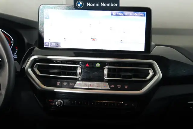 BMW X3 view 11