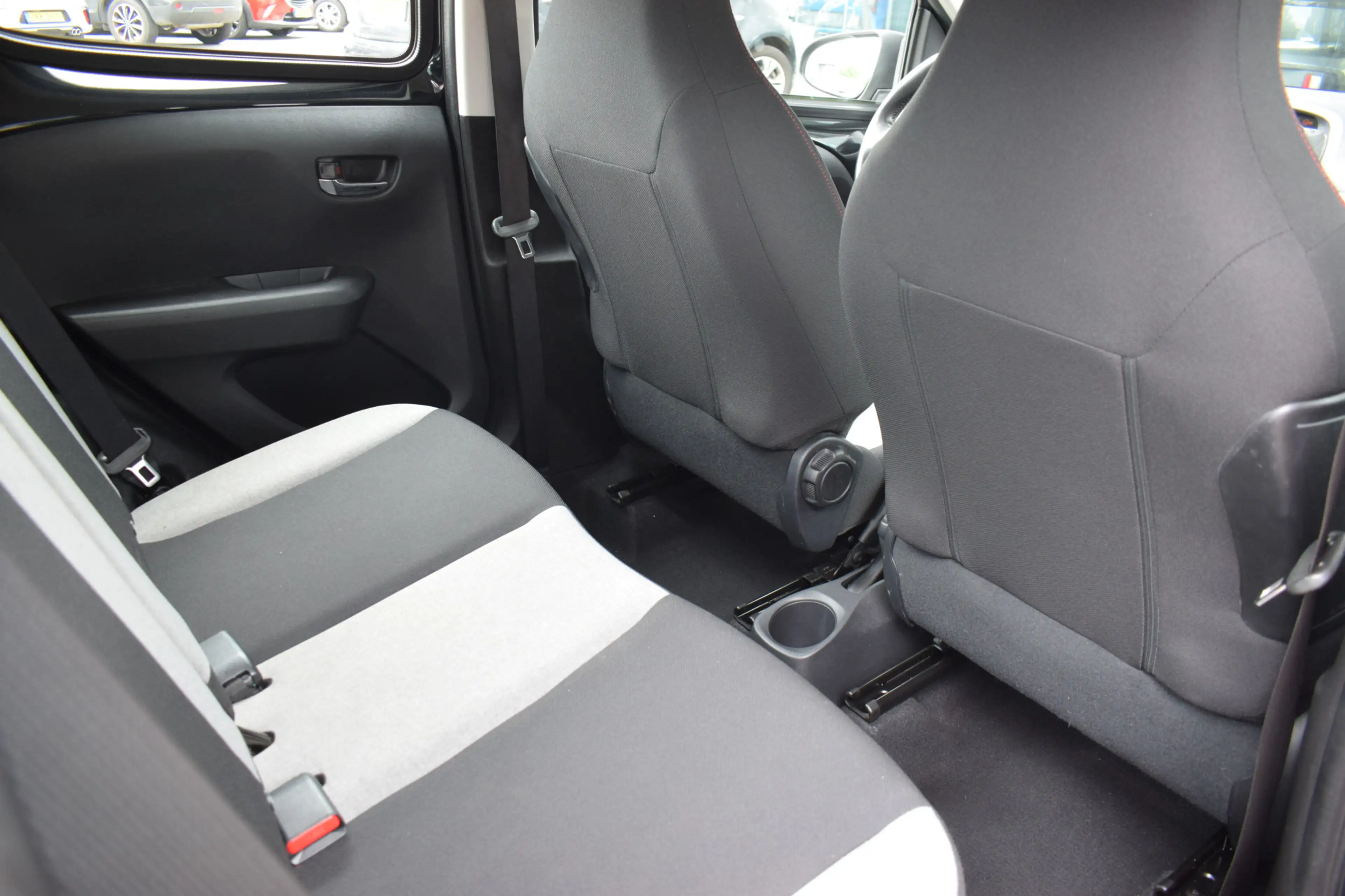 Citroen C1 1.0 VTi Shine Automaat | Carplay | Airco | Camera — photo 11