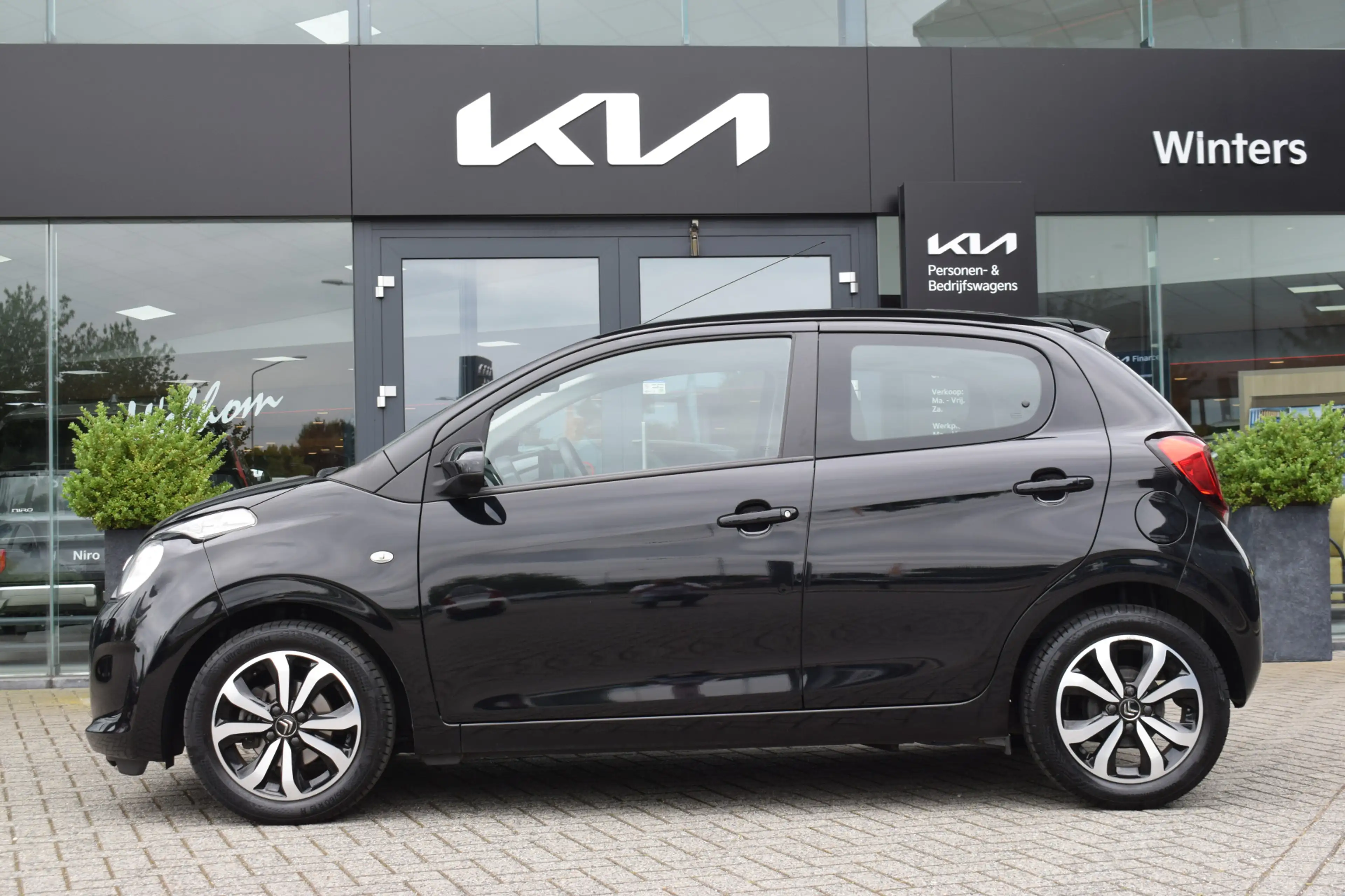 Citroen C1 1.0 VTi Shine Automaat | Carplay | Airco | Camera — photo 21