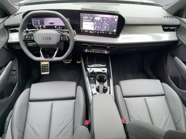 Audi Q3 view 8