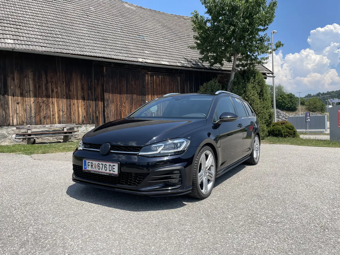 Volkswagen Golf GTD Variant 2,0 TDI - 1