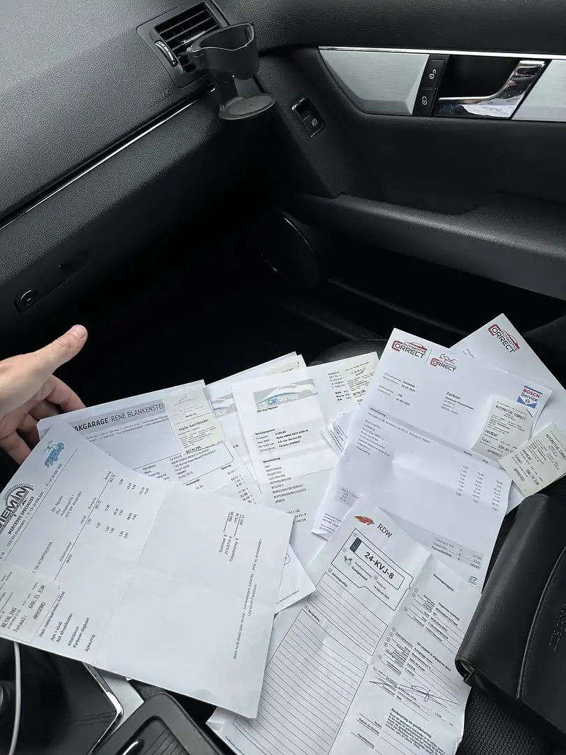 Mercedes-Benz C 180 Kompressor BlueEFFICIENCY 1.6 AMG - 2