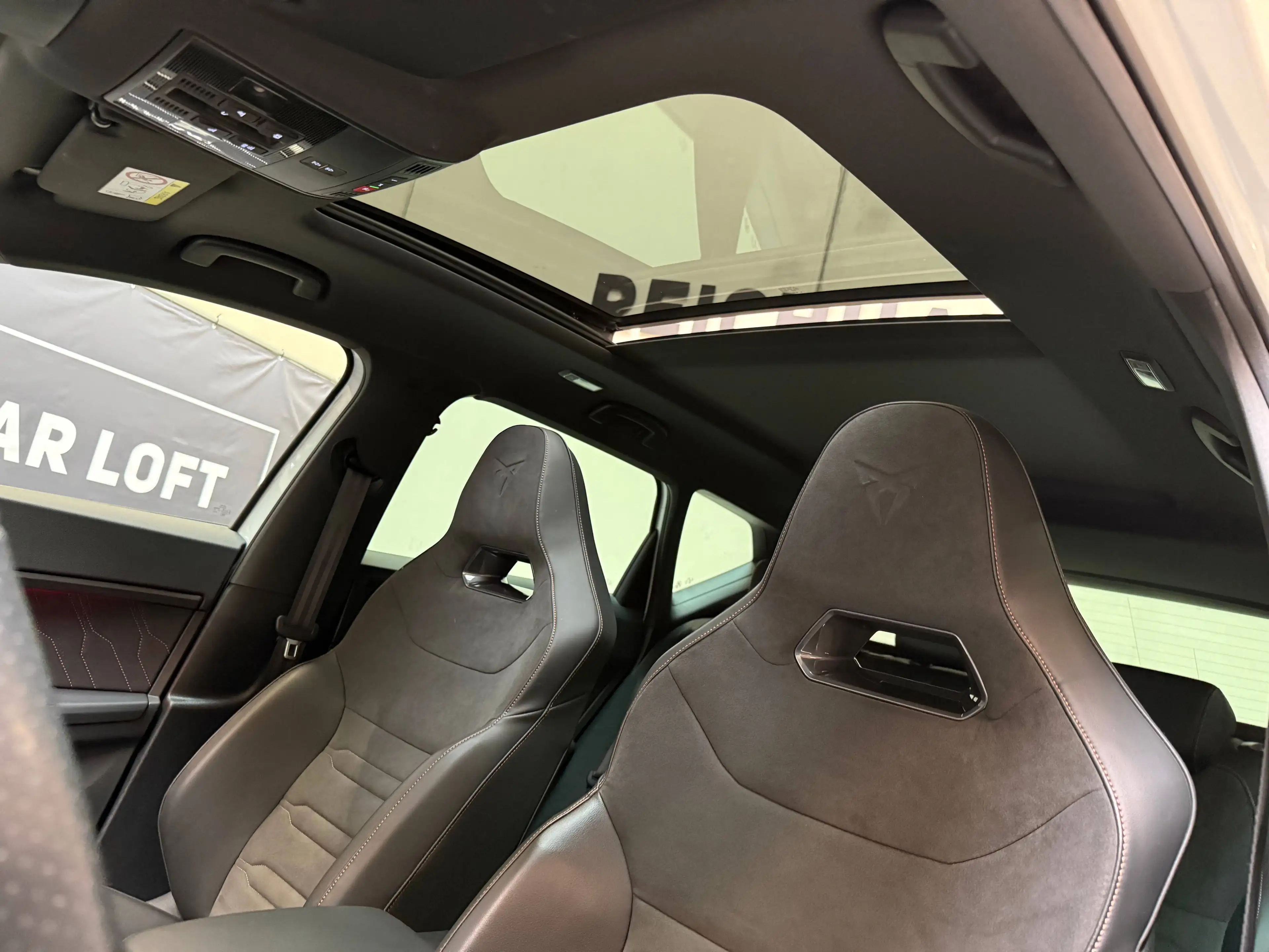 CUPRA Ateca VZ Edition 4Drive Akrapovic AHK Glasdach — photo 9