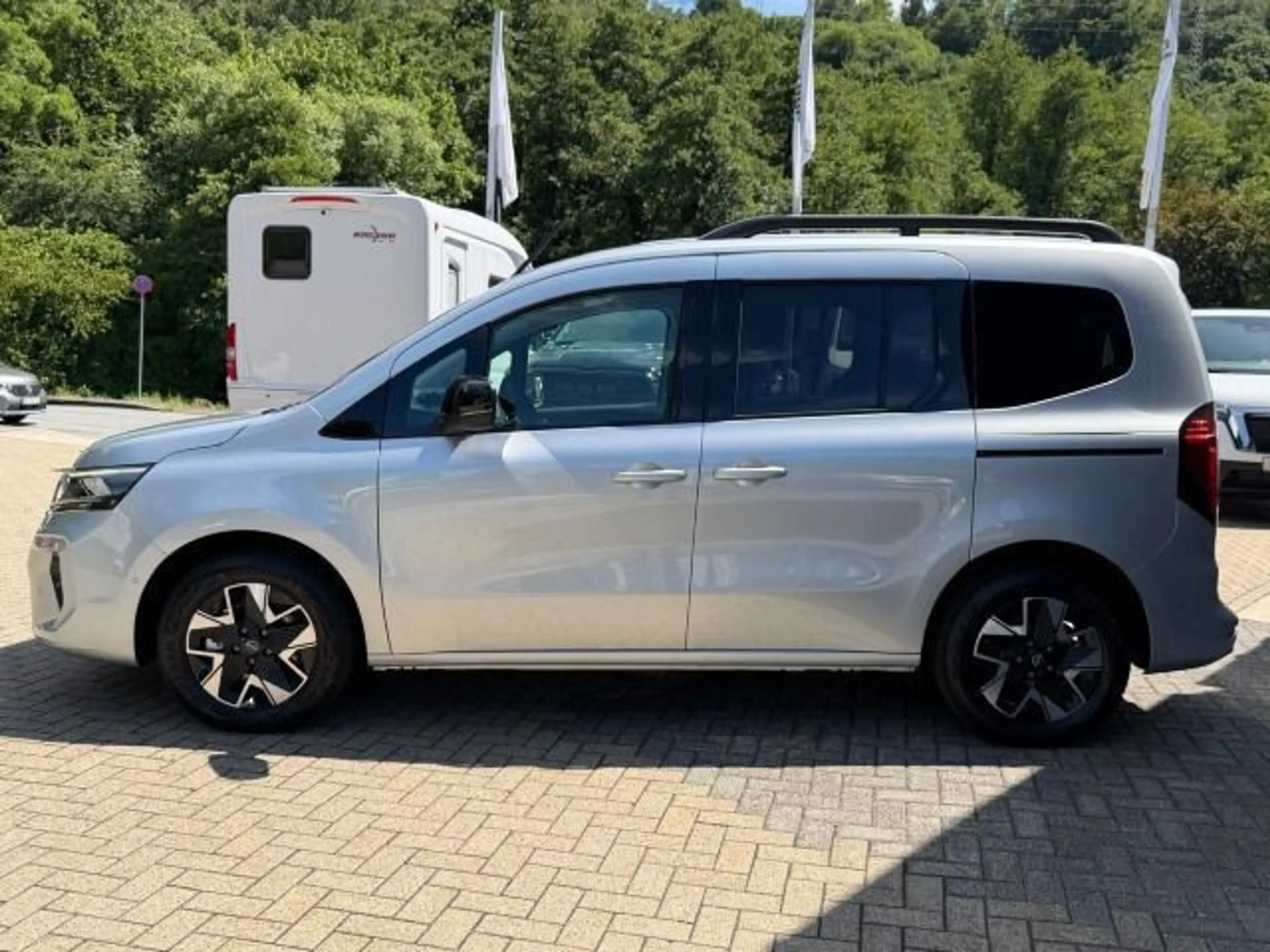Nissan Townstar Kombi EV 122PS L1 Tekna WP — photo 6