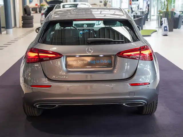 Mercedes-Benz A-Class view 4
