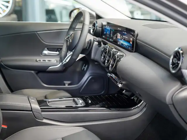 Mercedes-Benz A-Class view 10