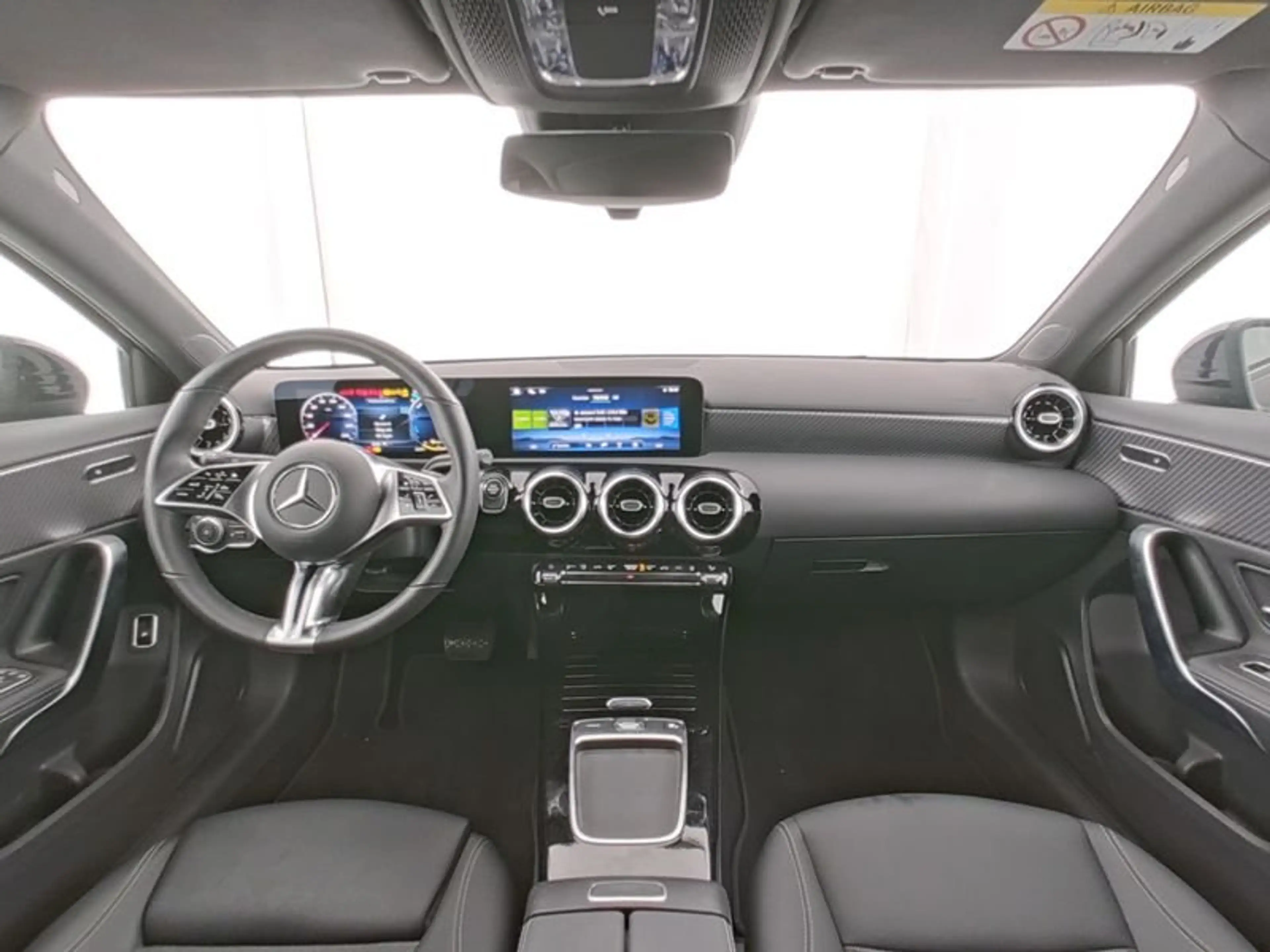 Mercedes-Benz A 250 e PROGRESSIVE*AHK*APPLE-CARPLAY*TOTWINKEL — photo 6