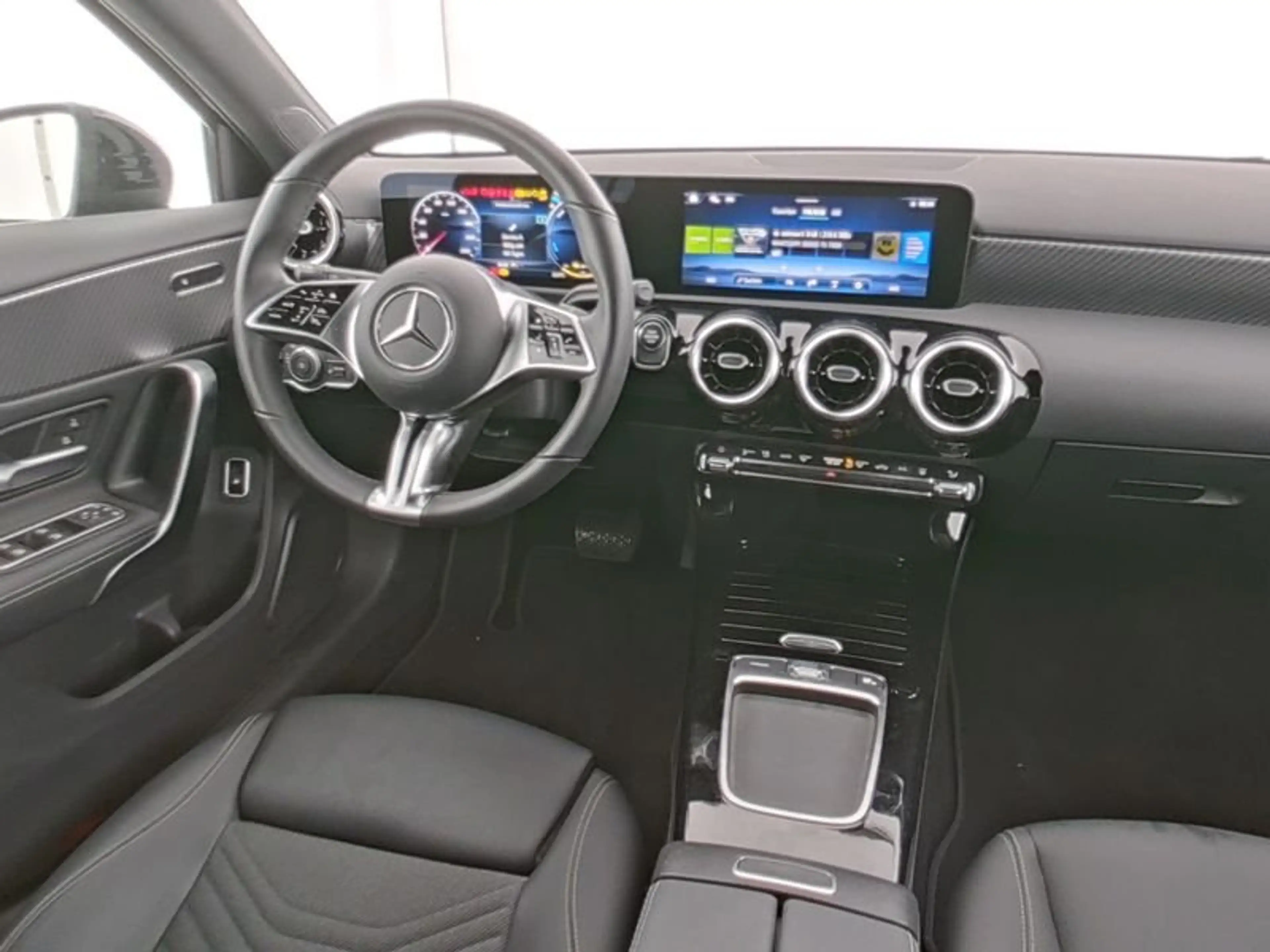 Mercedes-Benz A 250 e PROGRESSIVE*AHK*APPLE-CARPLAY*TOTWINKEL — photo 7