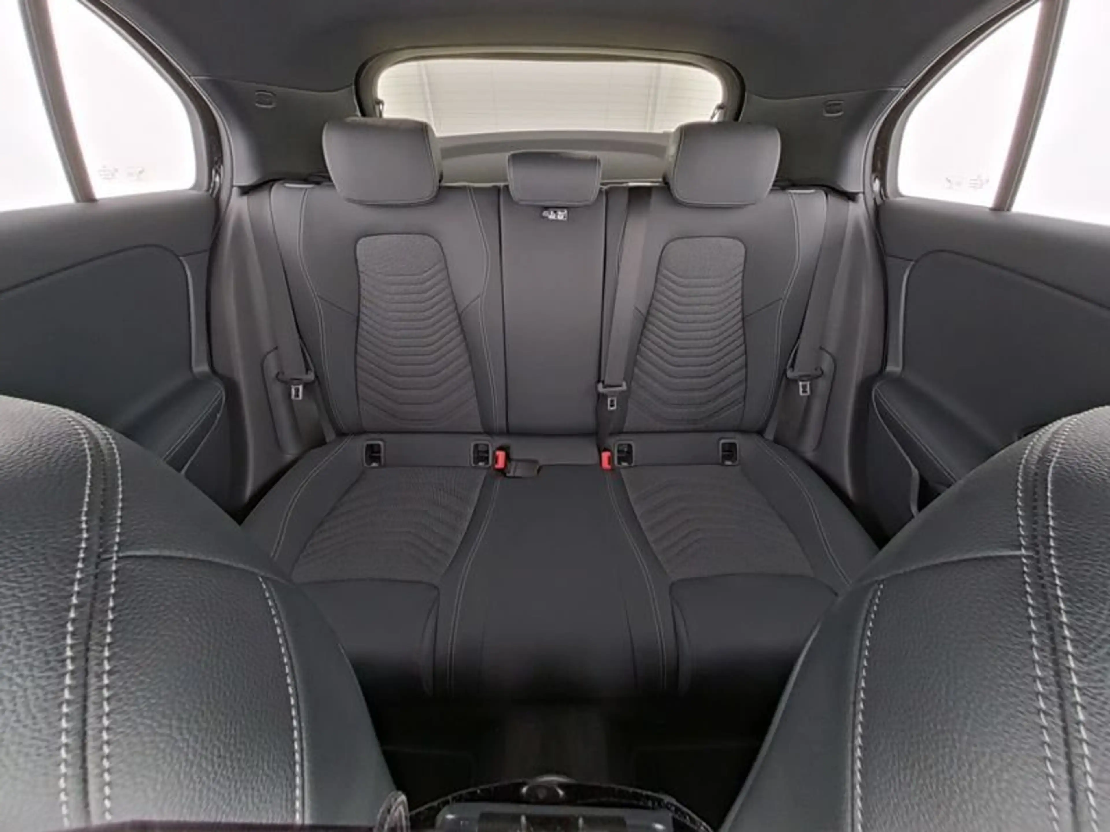 Mercedes-Benz A 250 e PROGRESSIVE*AHK*APPLE-CARPLAY*TOTWINKEL — photo 9