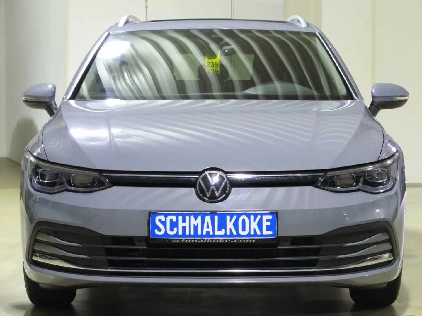 Volkswagen Golf VIII Variant 1.5 TSI OPF Active eSAD Navi Gris - 1