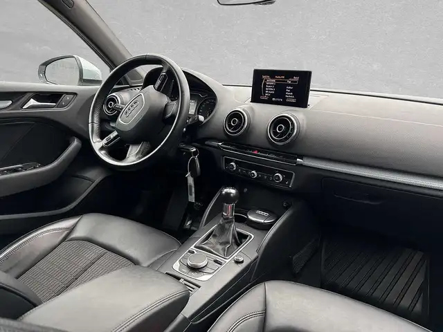 Audi A3 view 4