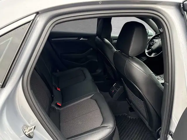 Audi A3 view 5