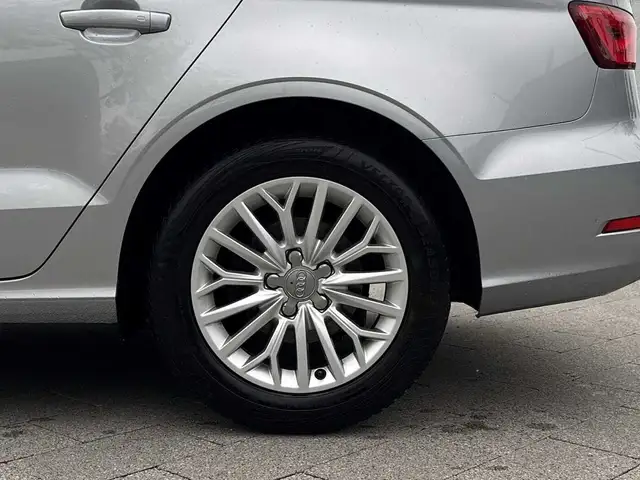 Audi A3 view 9