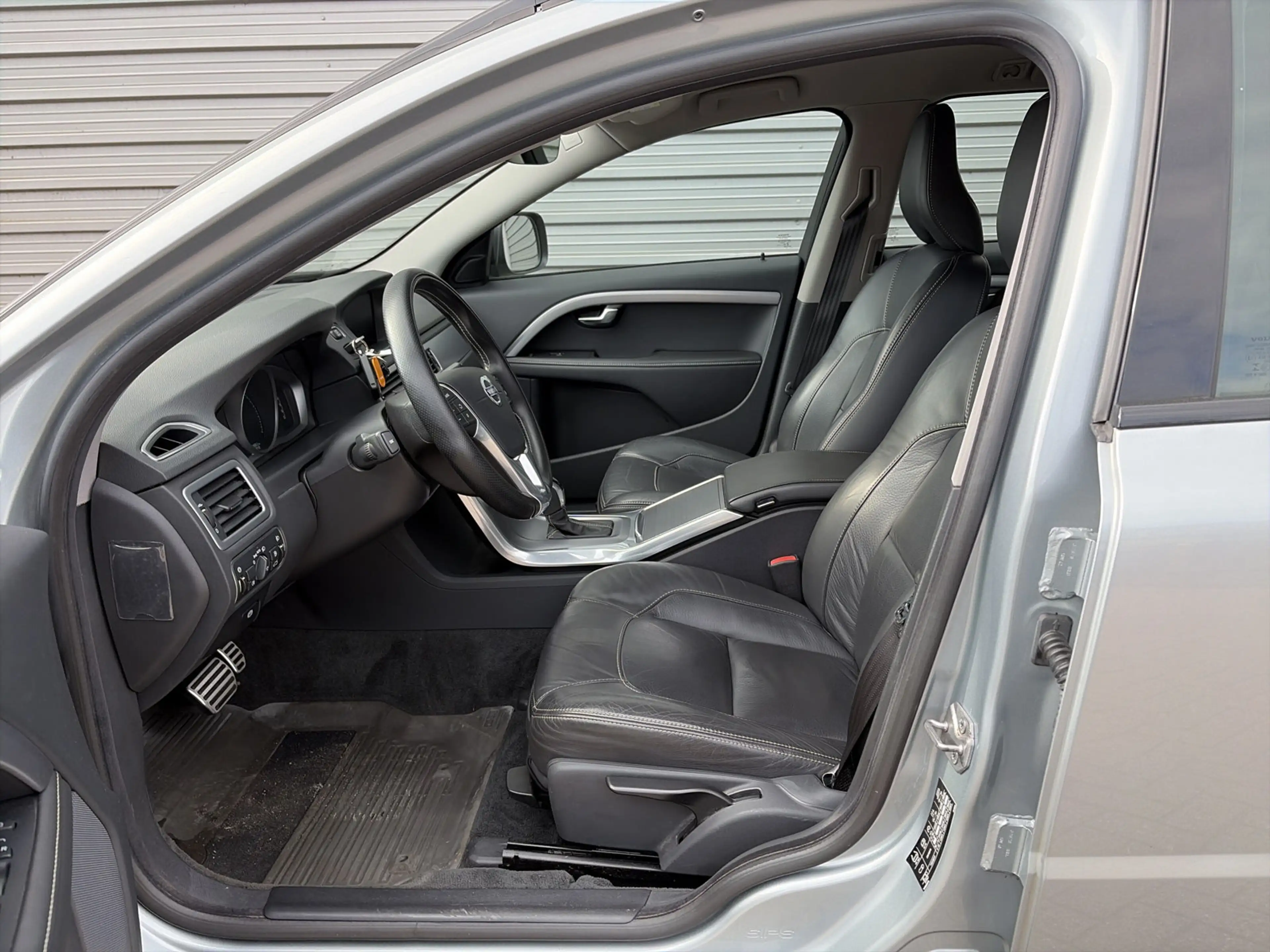 Volvo XC70 T5 Dynamic Edition / Stoelverwarming / Cruise cont — photo 8