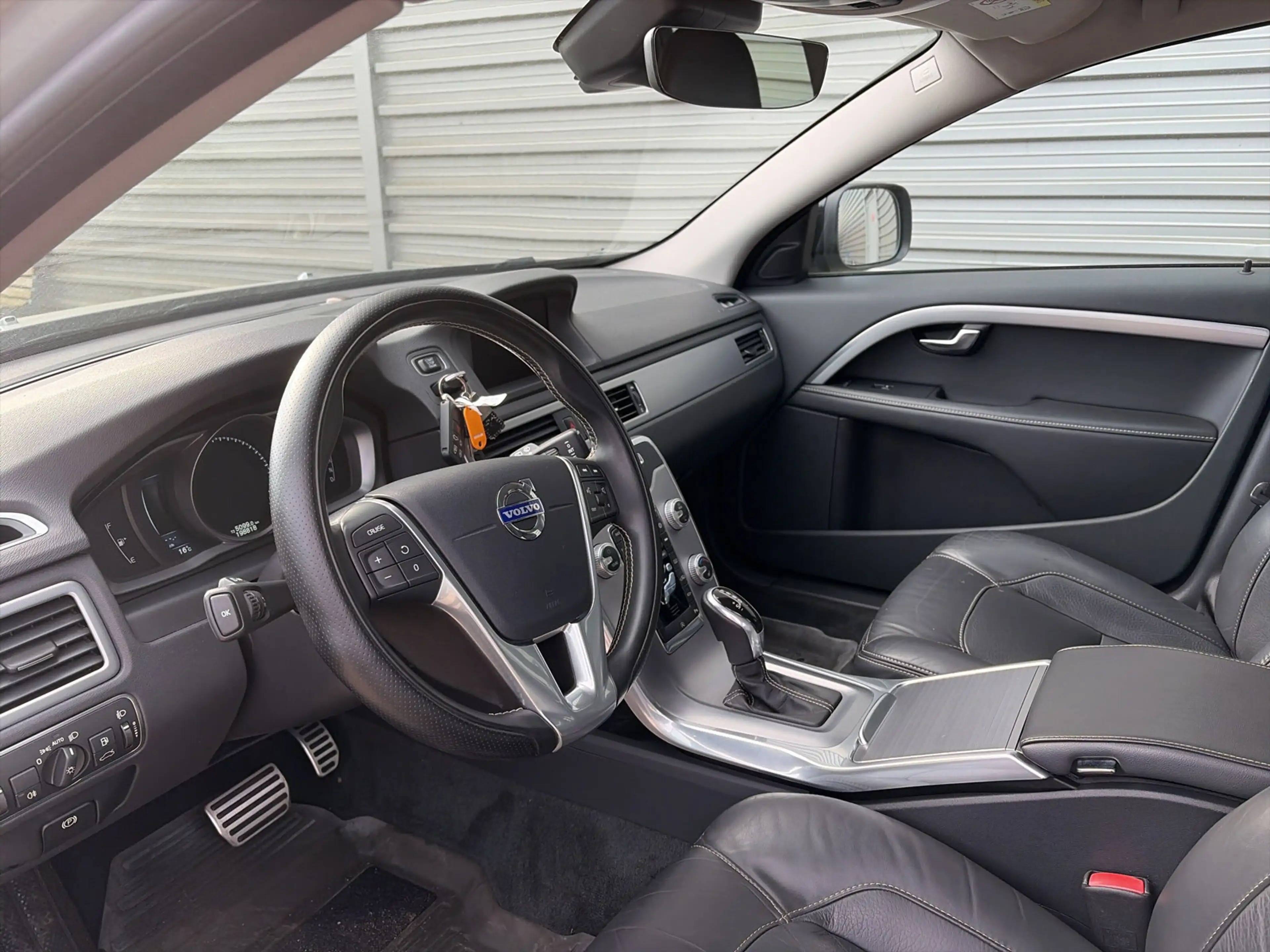 Volvo XC70 T5 Dynamic Edition / Stoelverwarming / Cruise cont — photo 11