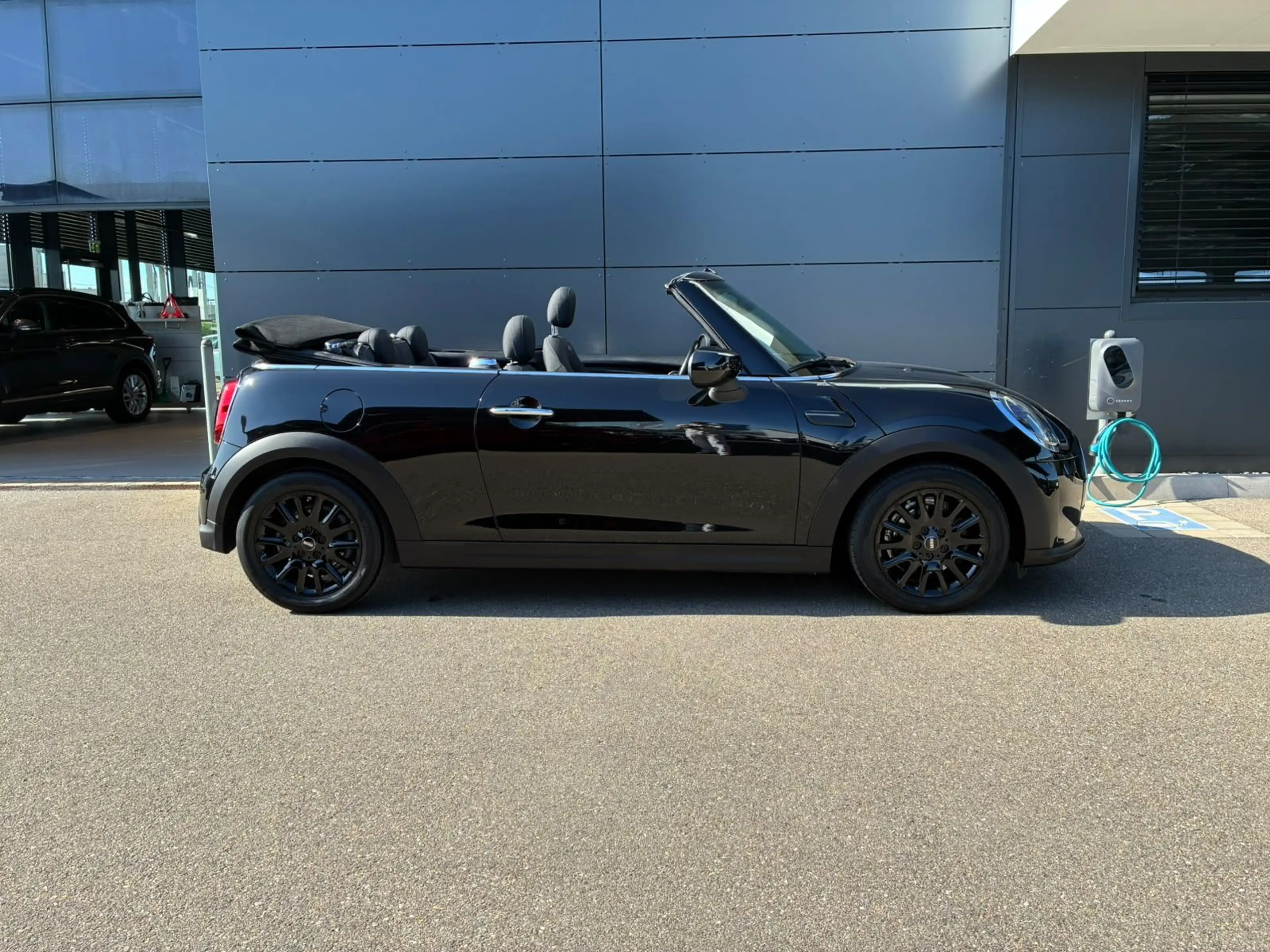 MINI One Cabrio LED PDC SHZ DAB — photo 8