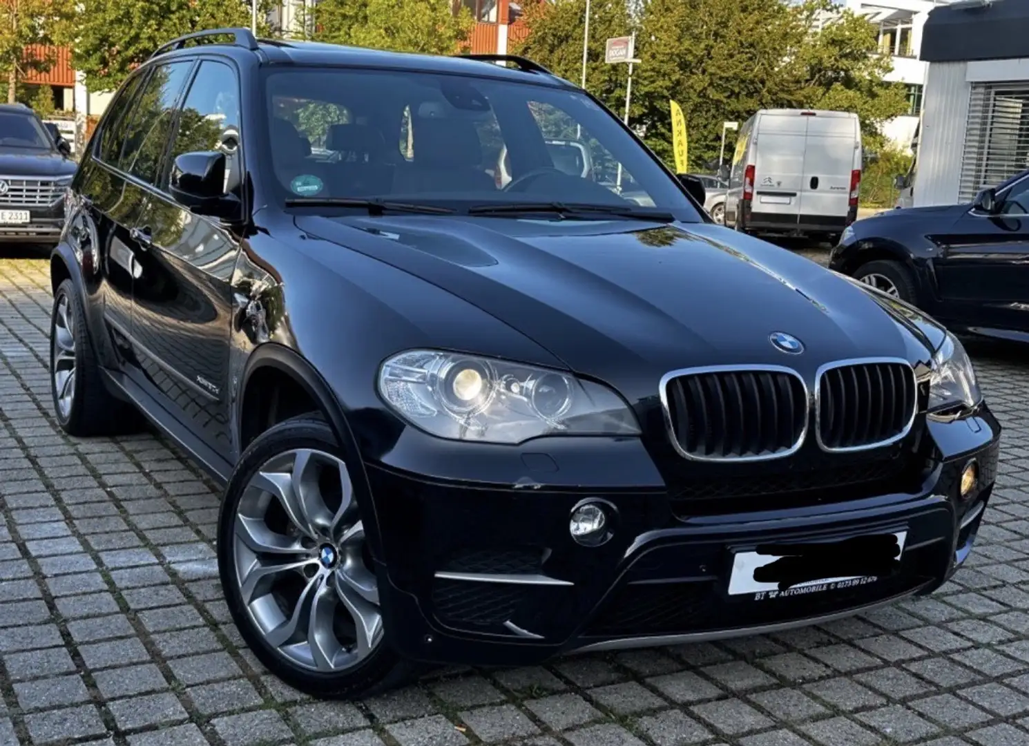 BMW X5 xDrive30d mit 7 Sitzen Schwarz - 1