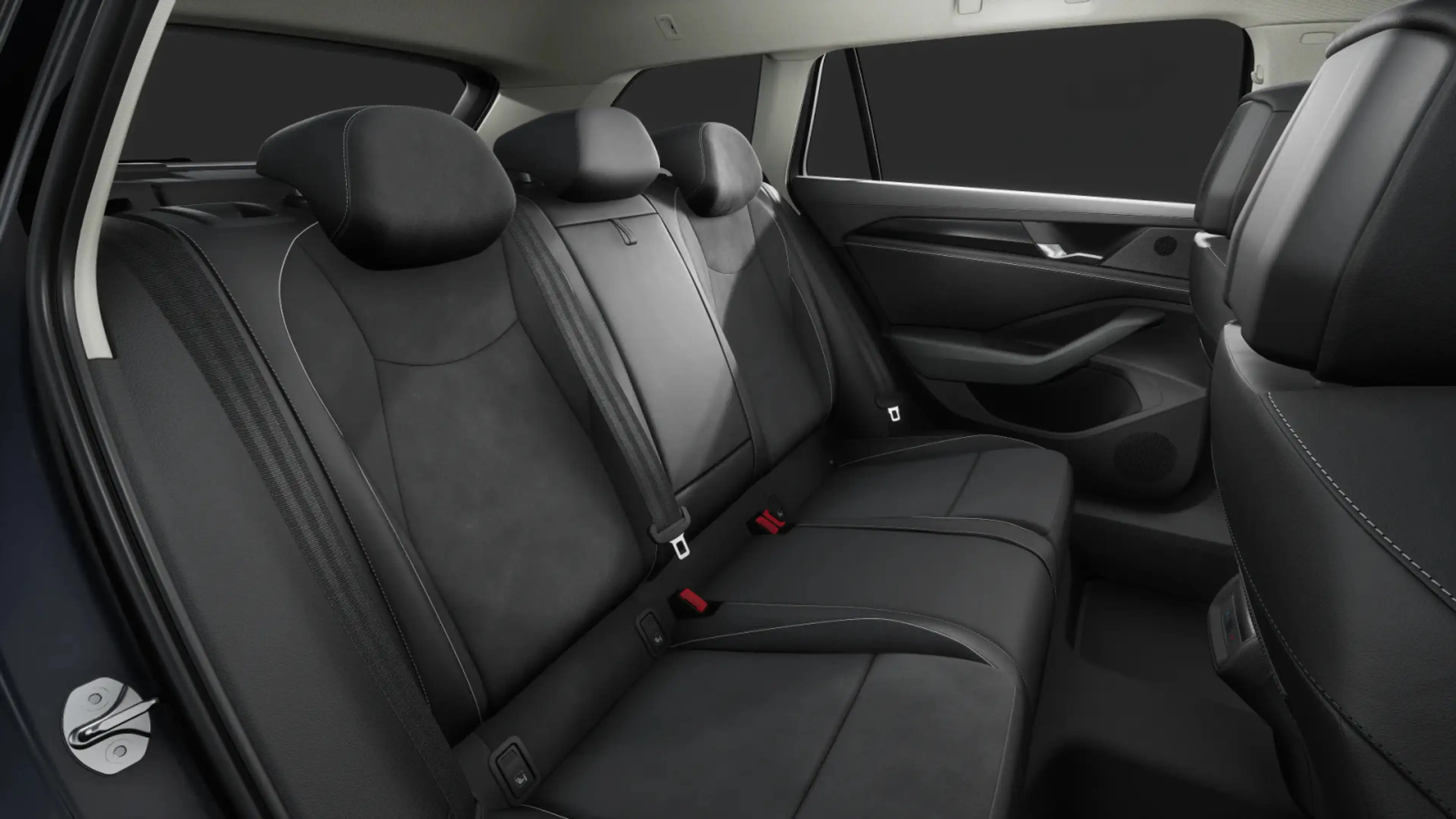 Volkswagen Passat Variant 1.5 TSI DSG BUSINESS IQ.DRIVE AHK — photo 11