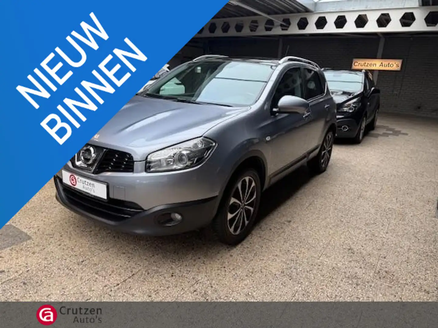 Nissan Qashqai 1.6 connect edition Grijs - 1