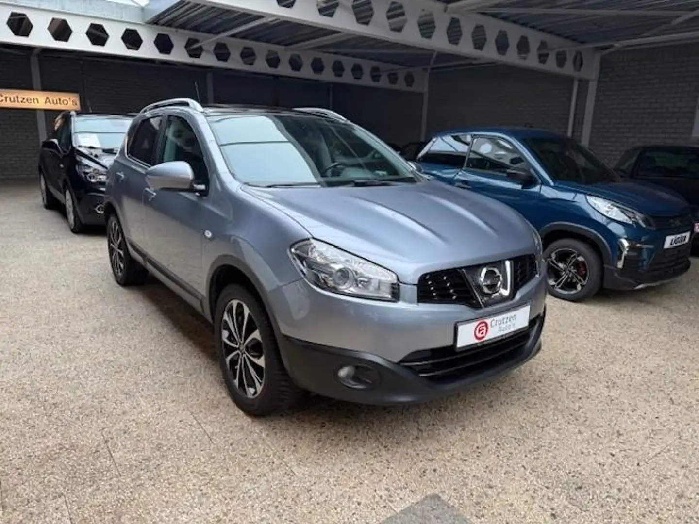 Nissan Qashqai 1.6 connect edition Grijs - 2