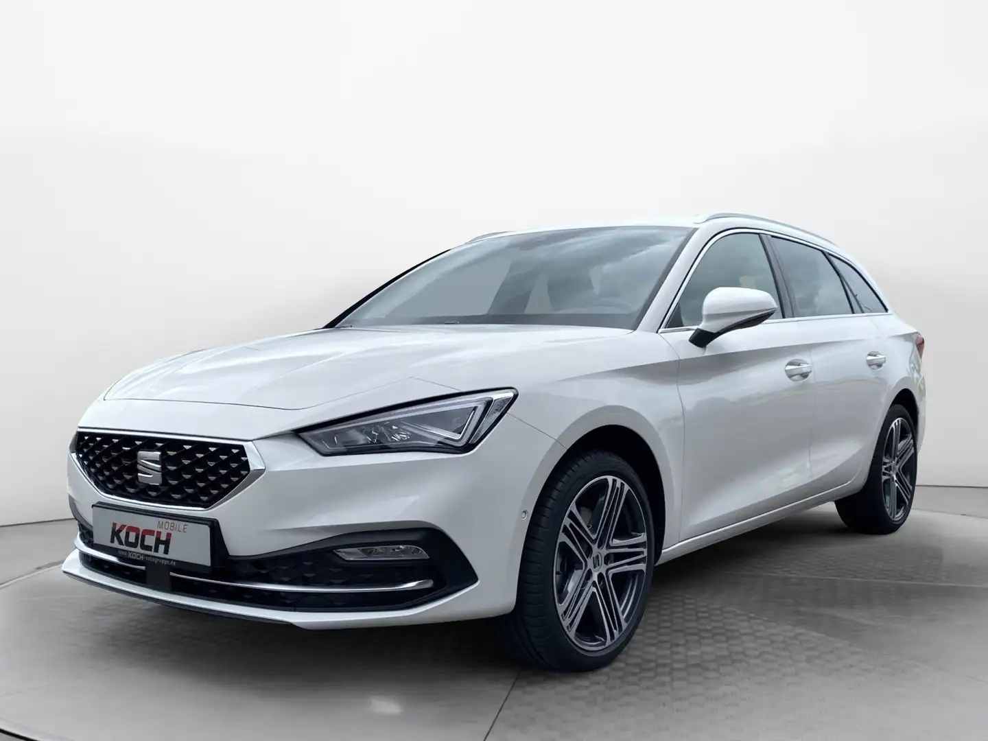 SEAT Leon Sportstourer Xcellence Plus 2.0 TDI 110 kW Wit - 2