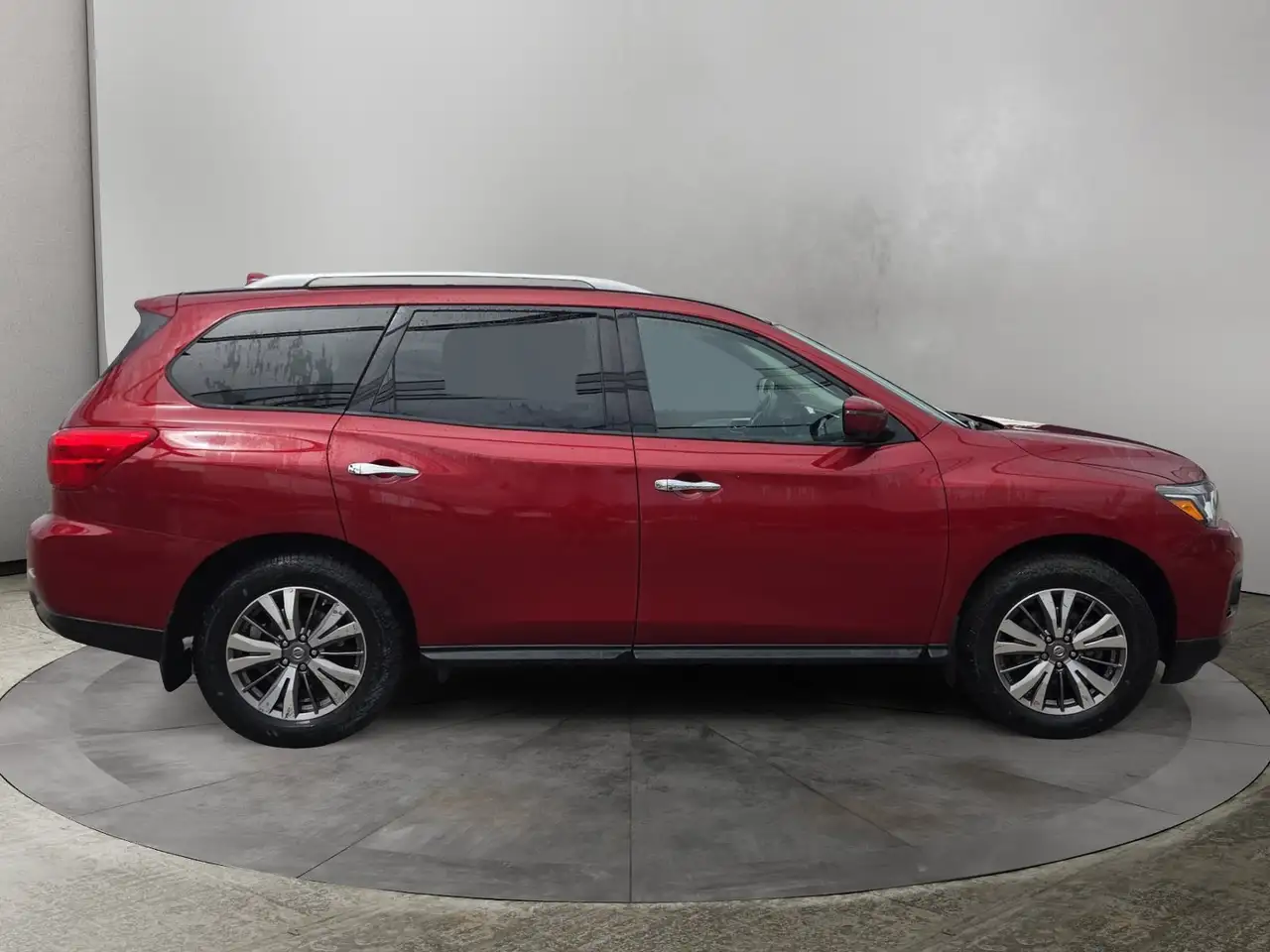 Nissan Pathfinder fotografie Nissan Pathfinder