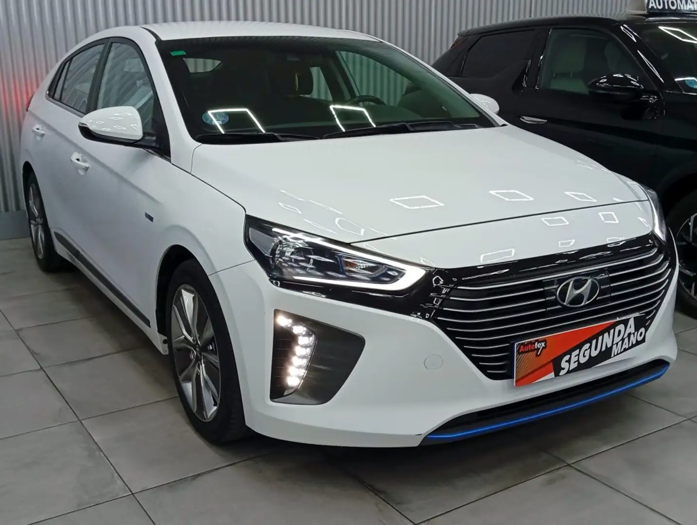 Hyundai IONIQ HEV 1.6 GDI Tecno Blanc - 2
