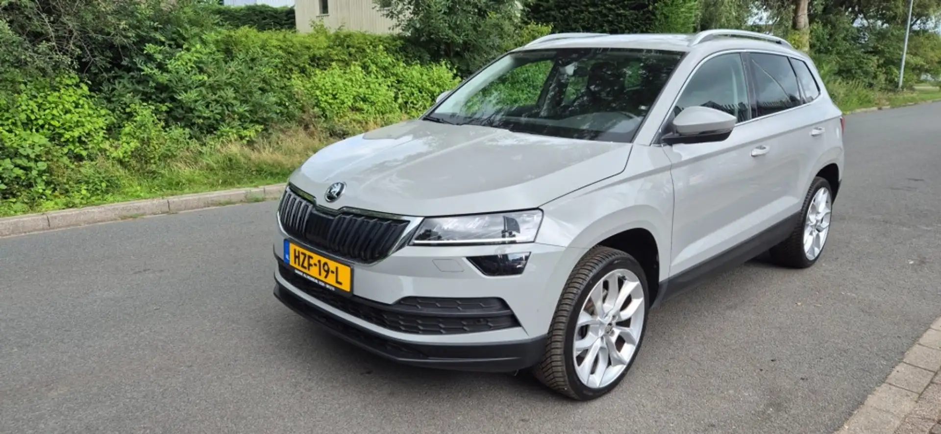 Skoda Karoq 1.5 TSI ACT Sportline Automaat*stoel*stuur verw*cr Groen - 2