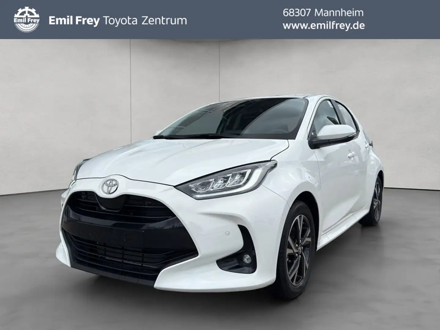 Toyota Yaris Hybrid 116 1.5 VVT-i Teamplayer Wit - 1